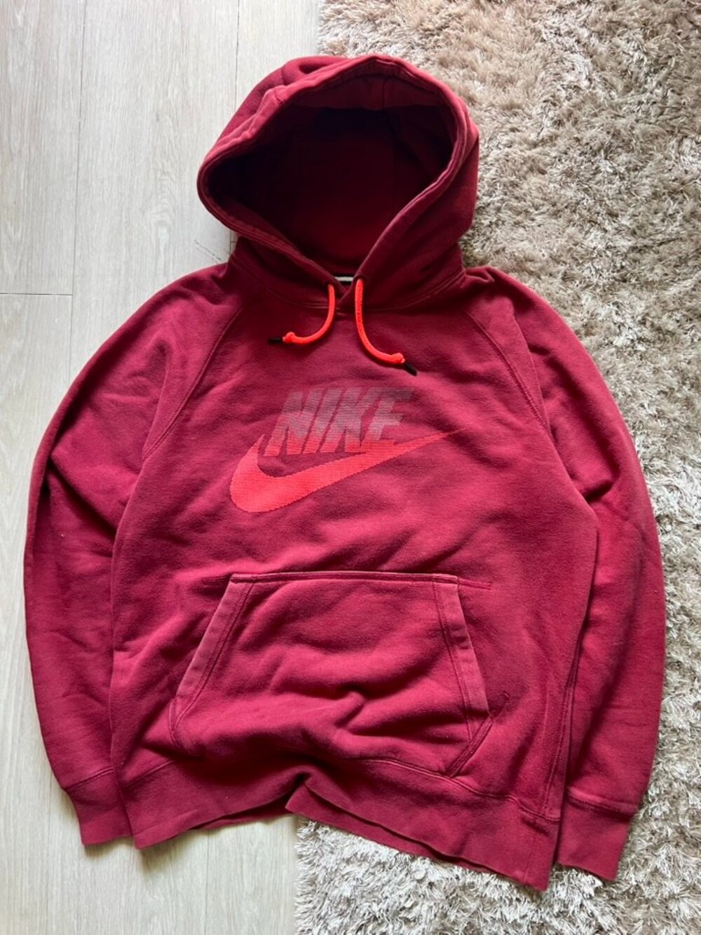 Y2K Mid 00s Nike Red Tag Hoodie Pullover Heavy Fleece Classic Swoosh Logo Center